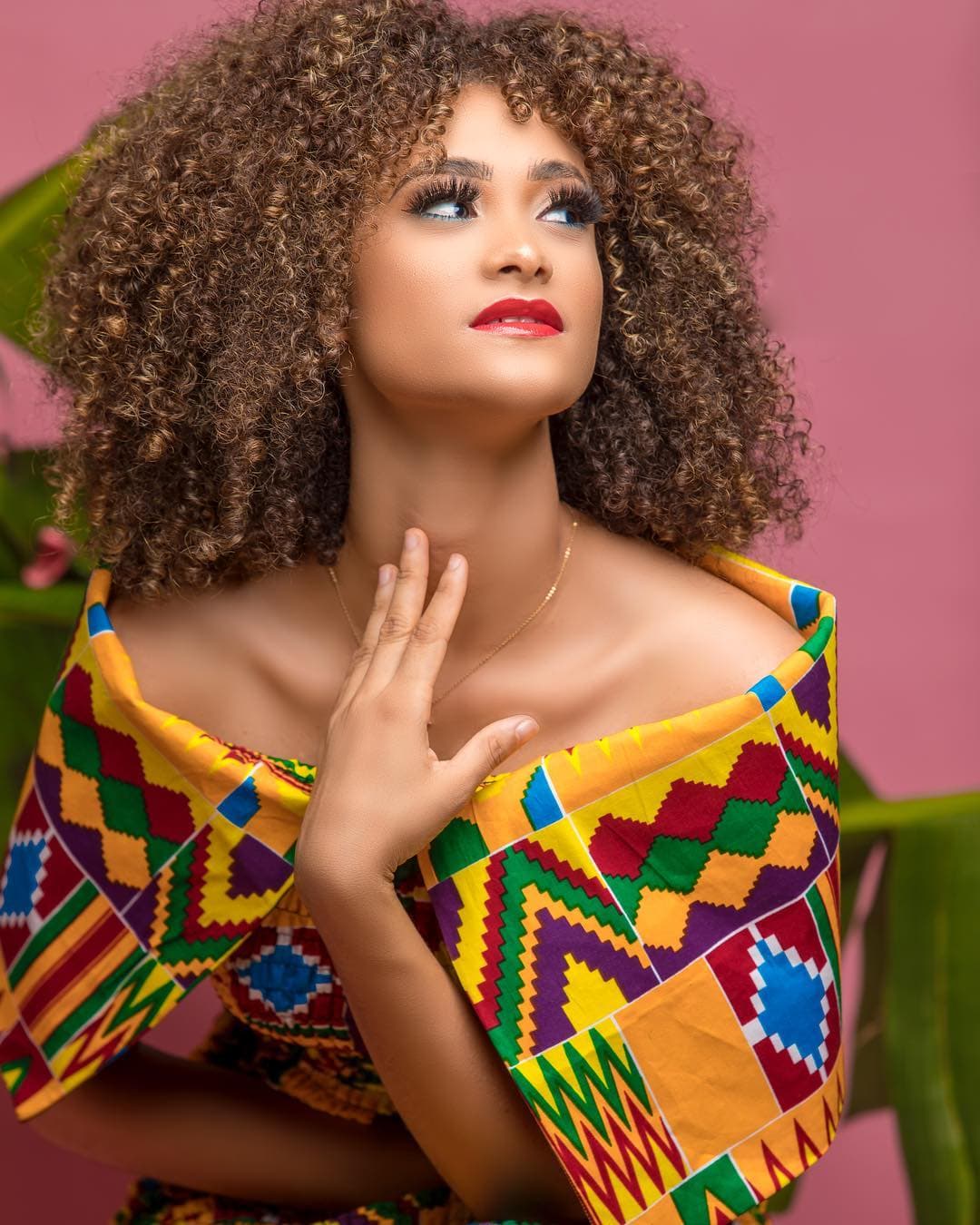 Beca Donald Knott dashes out in new kente photos