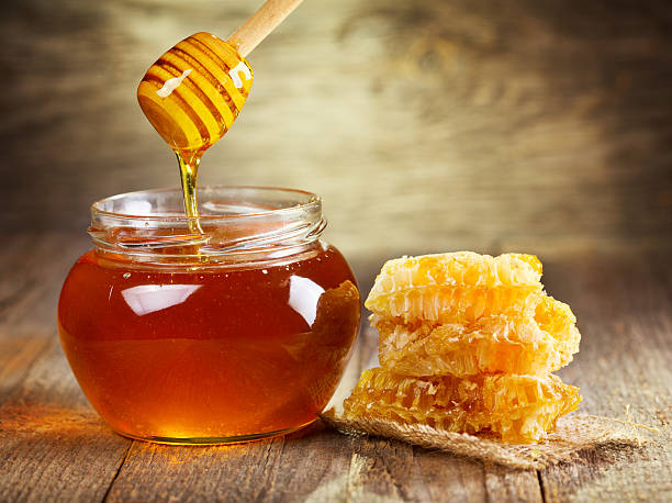 12_ Benefits of Honey - Advantages & Uses of Honey