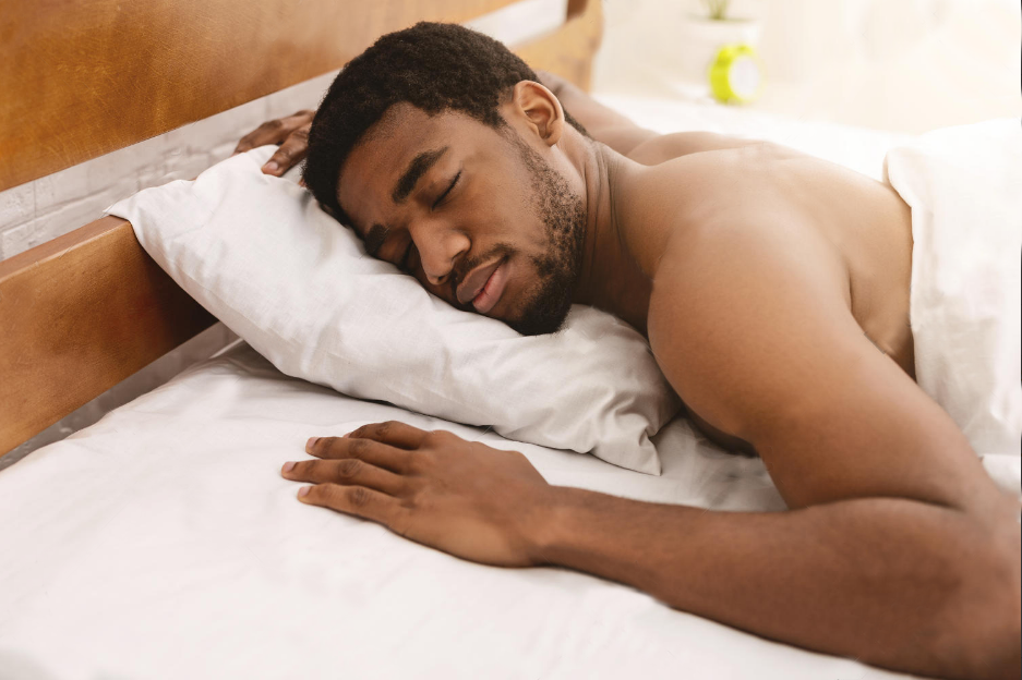 8 unbelievable reasons why you should sleep naked
