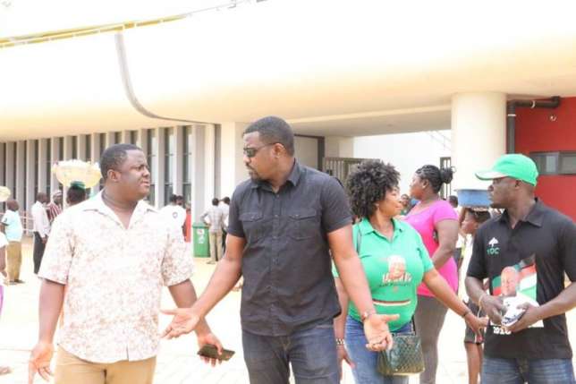 John Dumelo