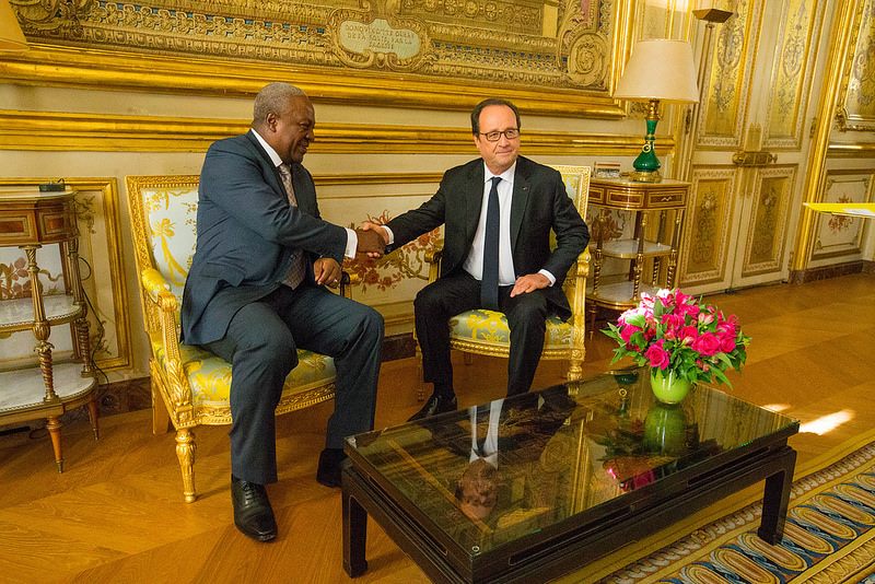 Mahama and Francois Hollande 