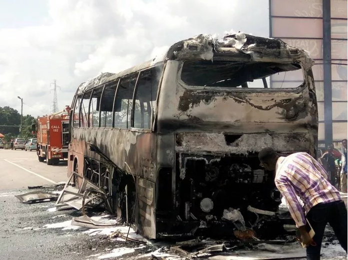 vip_bus_catches_fire