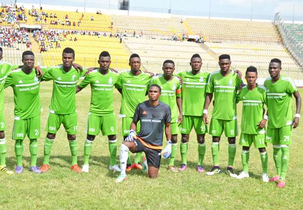 Reports indicate that fans of Elmina Sharks attacked referee Nuhu