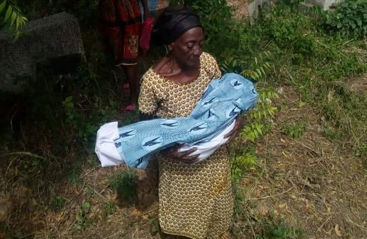 baby_dies_after_falling_off_trotro