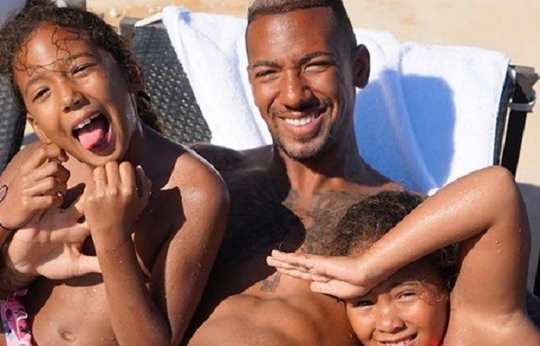 Jerome Boateng and his family enjoying holidays in Ghana (Photos)