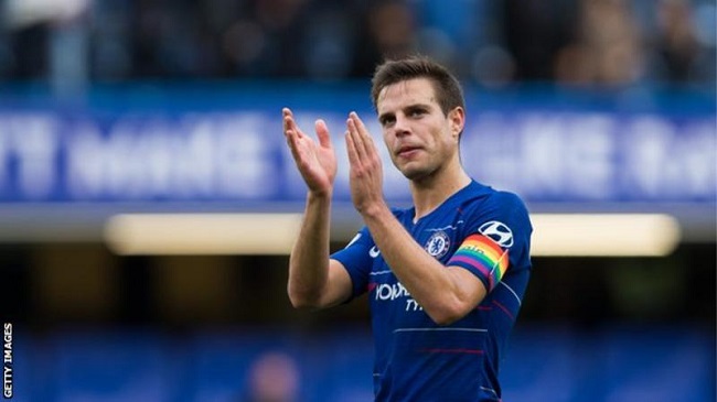 Cesar Azpilicueta signs new contract with Chelsea