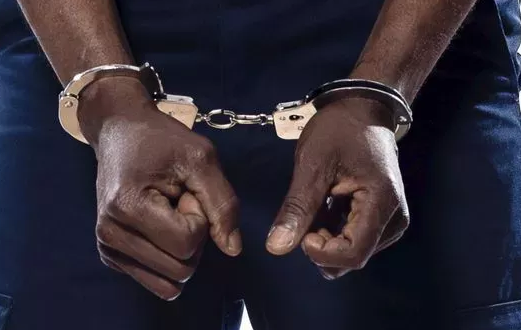 police_officers_arrested_for_aiding_prisoners_to_escape