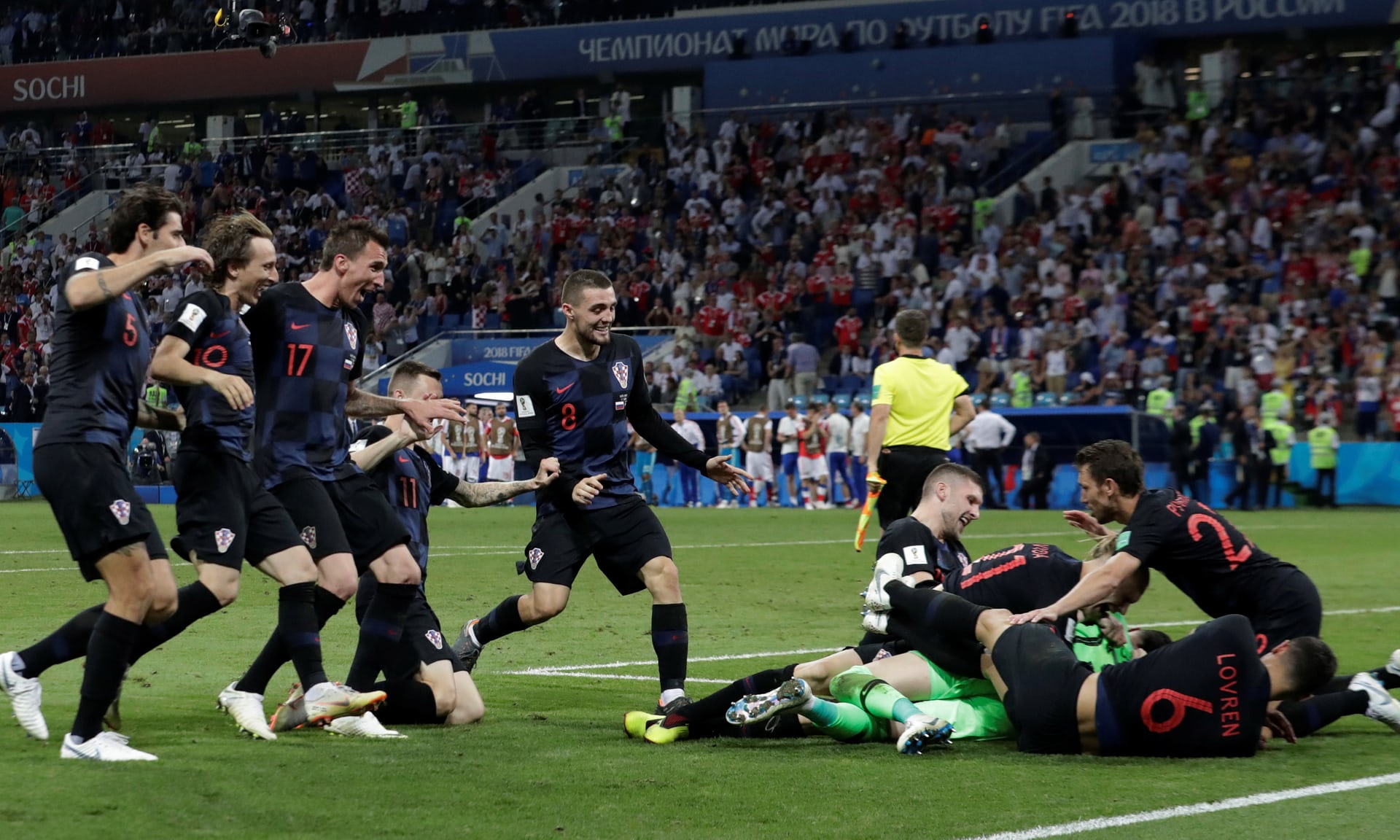 Croatioa beat Russia on Penalties to make semis