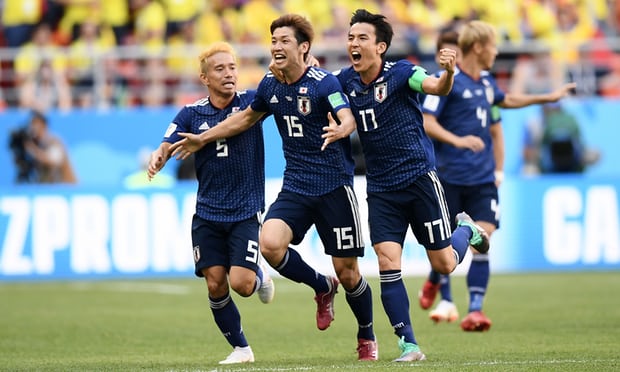 Japan beat Colombia 2-1