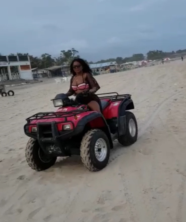 MzBel involved in motor accident at the beach