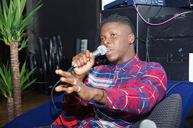 Stonebwoy demand an apology from Willi Roi