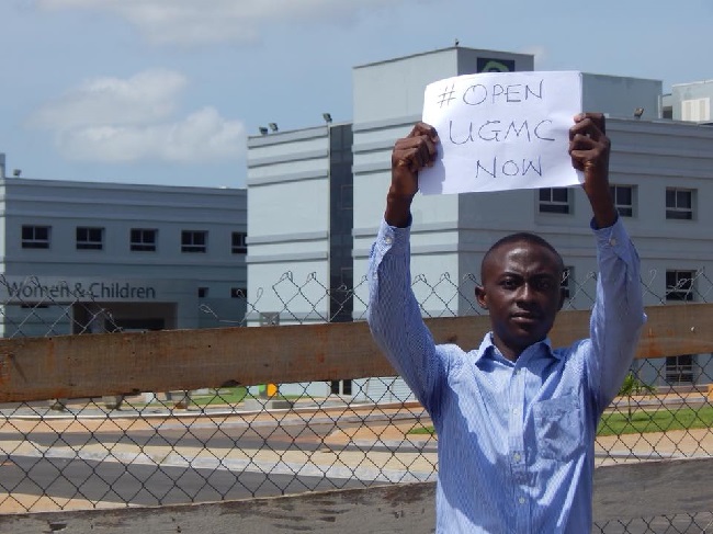 Korle-bu Police station: Student arrested for holding 'Open UGMC now' placard