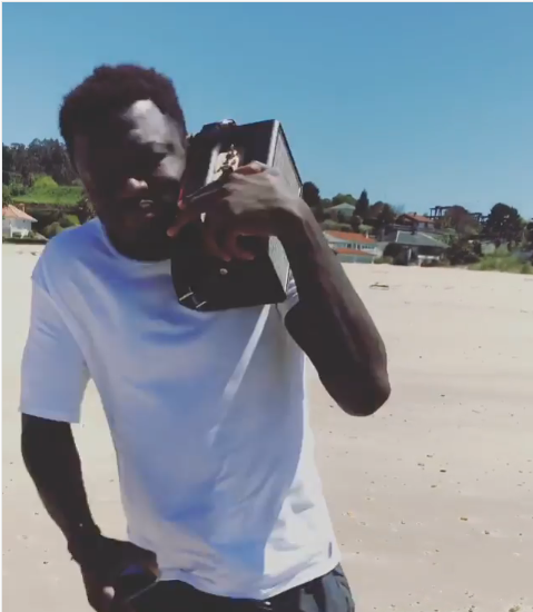 Sulley Muntari shows off dancing skills in video 