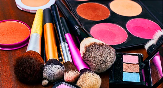 9_ ways of making your makeup last 