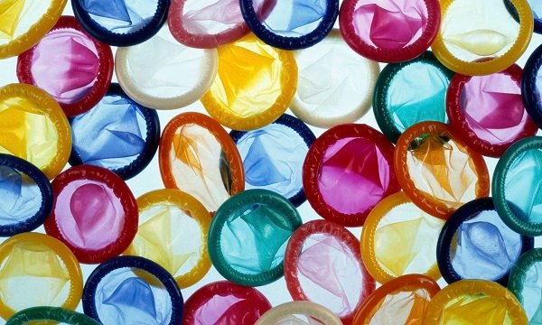 Zimbabwean men say condoms 'too small' for them – report 