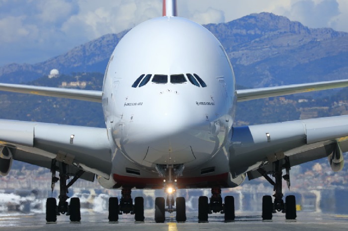 A380_en_route_to_Accra