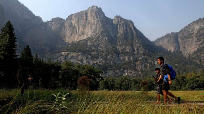 Yosemite _National Park attracts thousands of visitors from around the world every yea