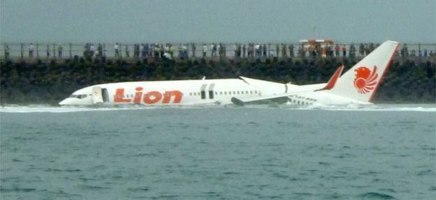 This Lion Air plane landed in the sea off Bali in 2013, but all passengers and crew survived 