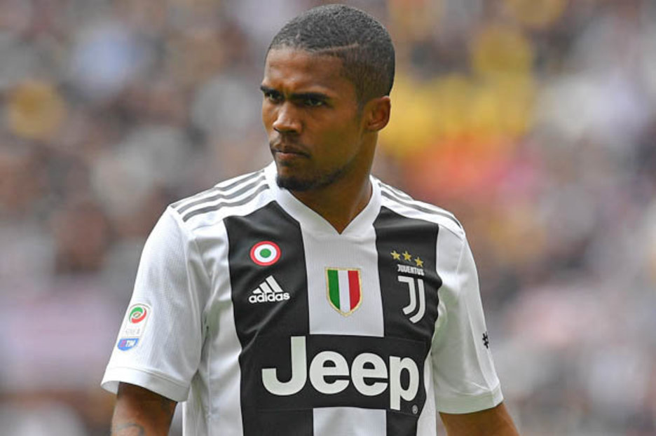 Douglas Costa banned for four games
