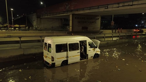 VIDEO: Parts of Kwame Nkrumah Circle and Kenshie floods after Sunday's rains