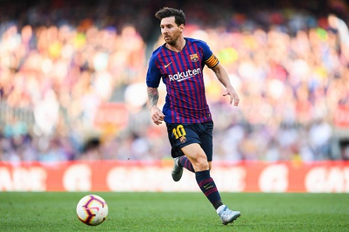 Lionel Messi: How do Manchester United stop Barcelona' star?