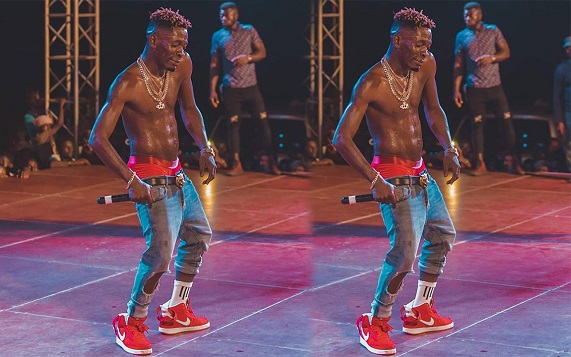 Shatta Wale shuts down UCC campus