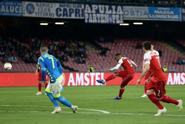 Europa League: Lacazette scores stunning free-kick as Arsenal ease into semi-finals (VIDEO)