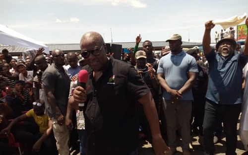 Mahama embarks on pre-Easter tour at Accra bus terminals