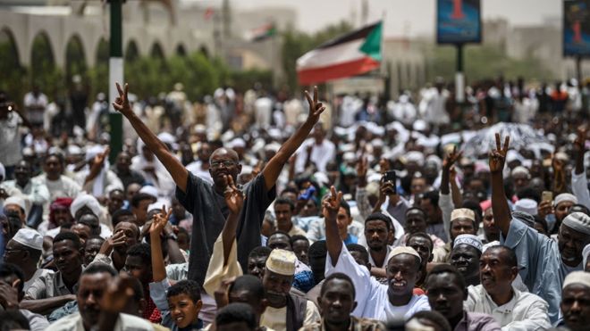 Sudan crises:  Protesters 'to name transitional government'