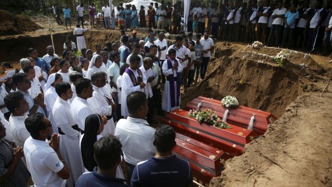 Sri Lanka attacks: Mass funerals on day of mourning