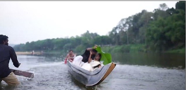 Lovers fall into river during pre-wedding photoshoot