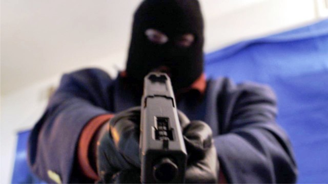 Police officer shot dead by armed robbers