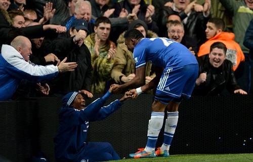 FroCallum Hudson-Odoi celebrating a goal with Samuel Eto'o.m a ballboy to first team player, the story of Callum Hudson Odoi