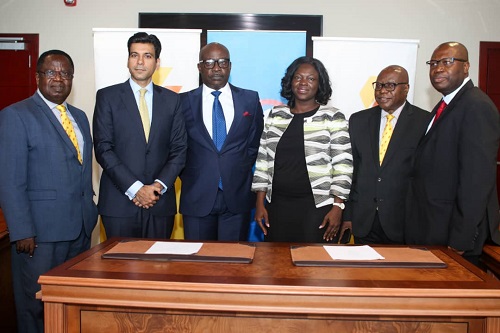 From left Nana Otuo Acheampong (Non-Executive Director, CalBank), Faisal Masood (Corporate Banking Head, Nigeria and Ghana, Citi), Frank Adu Jnr. (Managing Director, CalBank), Olivia Kumordzi (Country Business Manager, Citi-Ghana), Dr. Kobina Quansah (Non-Executive Director, CalBank) and Philip Owiredu (Executive Director, CalBank)