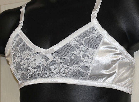 Male cross-dressers arrested in northern Nigeria