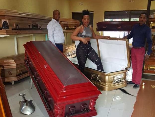 Pantless dancer buys her coffin ahead of death