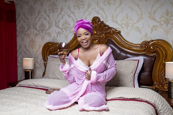 Mzbel warns: I will sleep with your boyfriend if you diss me on social media (VIDEO)