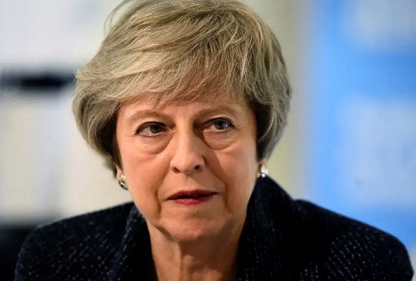 Brexit: Theresa May says MPs must hold their nerve