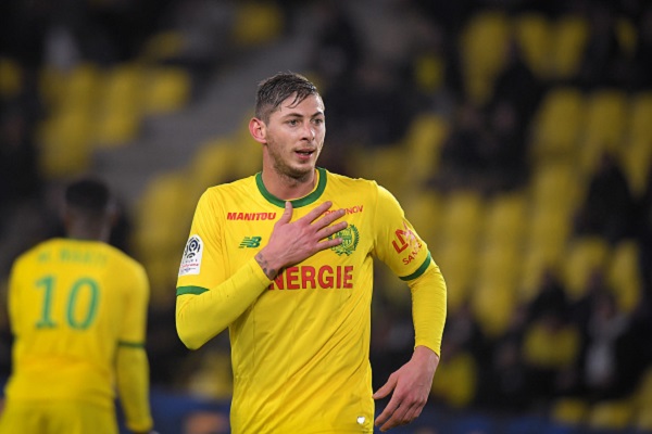 Aircraft carrying Cardiff signing Sala allegedly goes missing