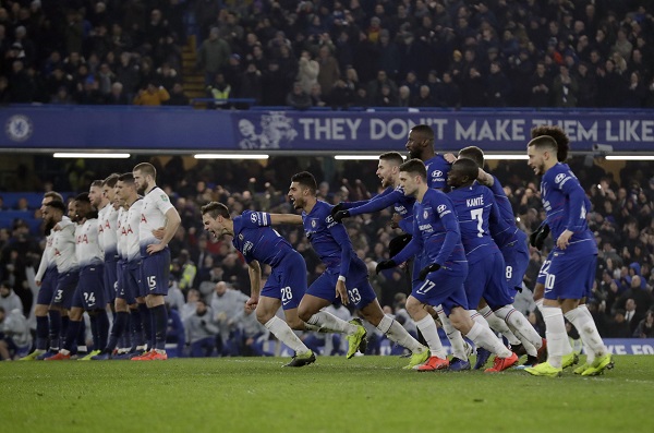 EFL Cup: Chelsea beat Spurs to book final date with Man City