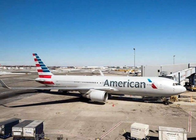 US: Airline kicks family off flight because of bad body odour 