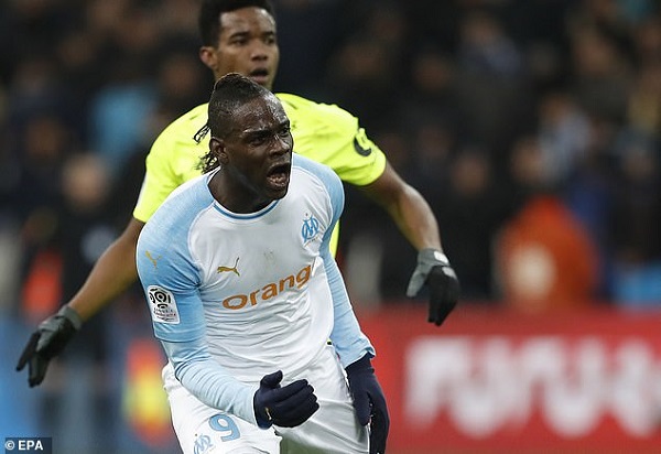 Mario Balotelli nets on Marseille debut but loss to Lille 