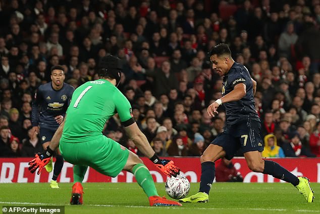 ‘He came back to play the piano. They faced the music’: Alexis Sanchez mocks former club 