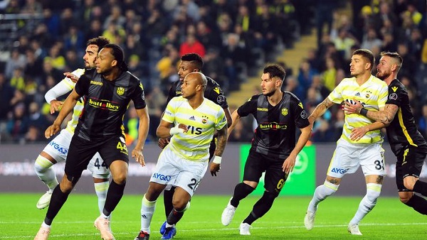 Andre Ayew stars as Fenerbahce escape relegation zone with 3-2 win over Yeni Malatyaspor