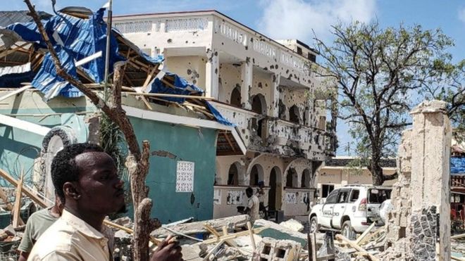 Somalia: At least 26 dead as gunmen storm hotel