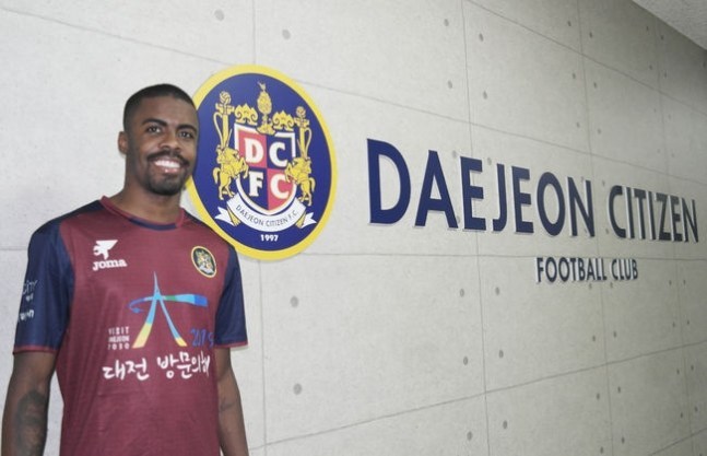Brazilian player Alessandro fails medical after testing positive for AIDS