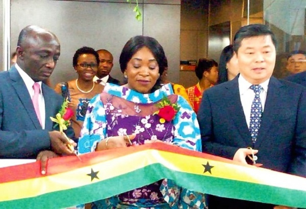Shirley Ayorkor Botchway and other officials at the opening of Ghana’s new consul in Guangzhou