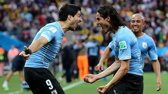 Copa America: Cavani, Suarez score as Uruguay thrash Ecuador