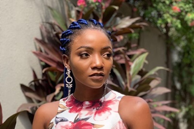 Simi slams Ghanaian counselor over cheating advices to women