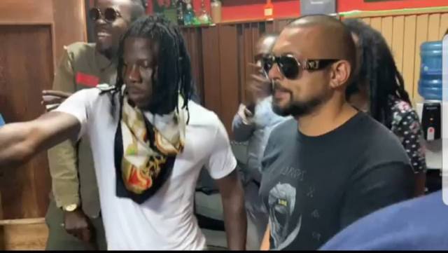 Stonebwoy on-set shooting videos with Sean Paul, Beenie Man and, Tarrus Riley in Jamaica